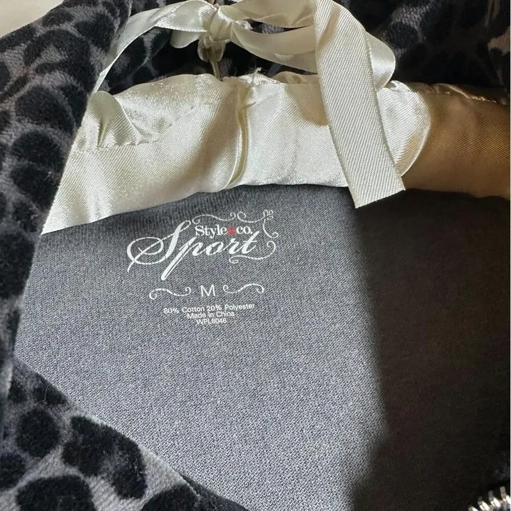 Style-co Women's Black and Grey Jacket